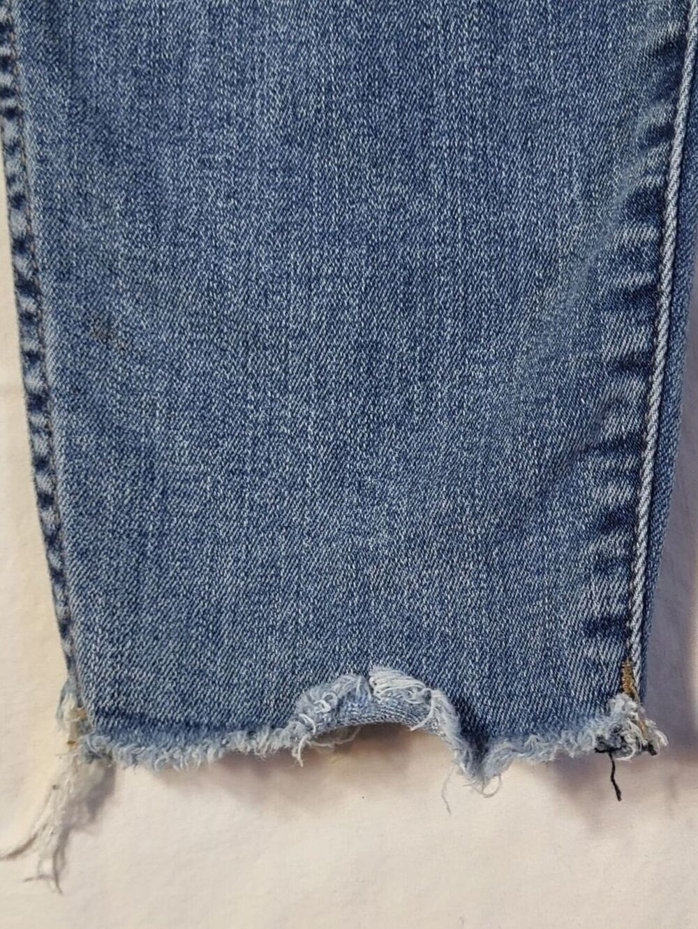 Kut From The Kloth Women's High Waist Button Fly Skinny Jeans Size 12 with Fray - Picture 7 of 9